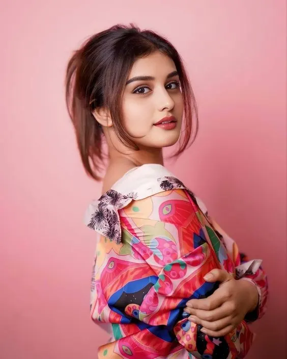 Poonam High Profile Mumbai Escorts Service